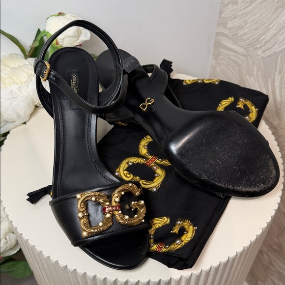 Dolce & Gabbana Black Leather Sandals with DG Embellishment - Picture 5 of 5